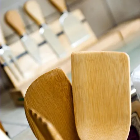 Oda ve Kahvaltı Agliarvali